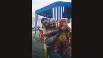 Imágenes para rendir homenaje a persona finada, estas pueden variar en su contenido.