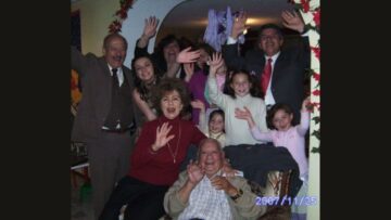 Imágenes para rendir homenaje a persona finada, estas pueden variar en su contenido.