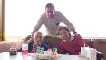 Imágenes para rendir homenaje a persona finada, estas pueden variar en su contenido.