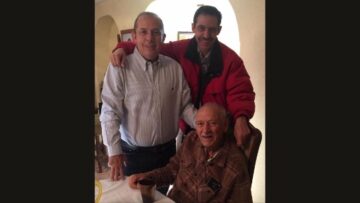 Imágenes para rendir homenaje a persona finada, estas pueden variar en su contenido.