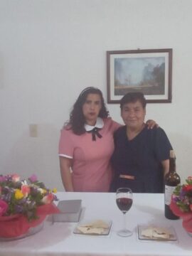Imágenes para rendir homenaje a persona finada, estas pueden variar en su contenido.