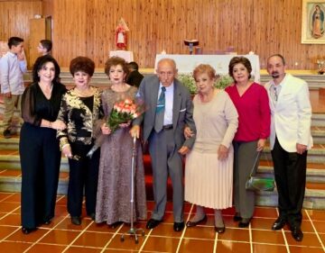 Imágenes para rendir homenaje a persona finada, estas pueden variar en su contenido.