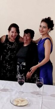 Imágenes para rendir homenaje a persona finada, estas pueden variar en su contenido.