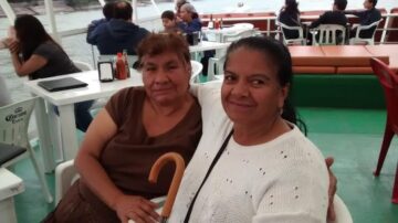 Imágenes para rendir homenaje a persona finada, estas pueden variar en su contenido.