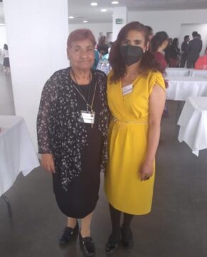 Imágenes para rendir homenaje a persona finada, estas pueden variar en su contenido.