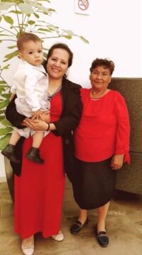 Imágenes para rendir homenaje a persona finada, estas pueden variar en su contenido.