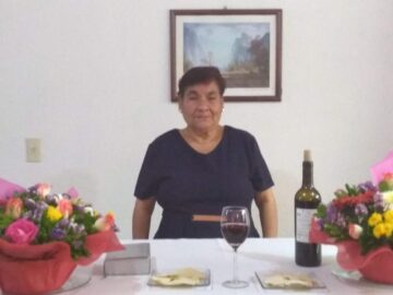 Imágenes para rendir homenaje a persona finada, estas pueden variar en su contenido.