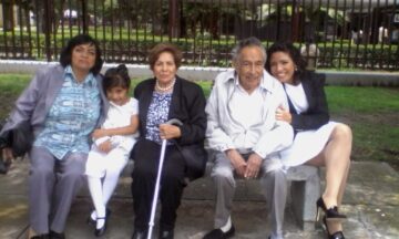 Imágenes para rendir homenaje a persona finada, estas pueden variar en su contenido.