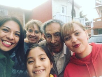 Imágenes para rendir homenaje a persona finada, estas pueden variar en su contenido.