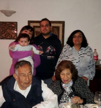 Imágenes para rendir homenaje a persona finada, estas pueden variar en su contenido.