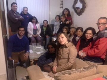 Imágenes para rendir homenaje a persona finada, estas pueden variar en su contenido.