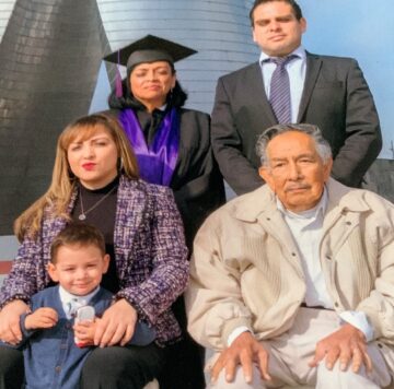 Imágenes para rendir homenaje a persona finada, estas pueden variar en su contenido.