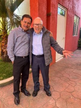 Imágenes para rendir homenaje a persona finada, estas pueden variar en su contenido.