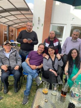Imágenes para rendir homenaje a persona finada, estas pueden variar en su contenido.
