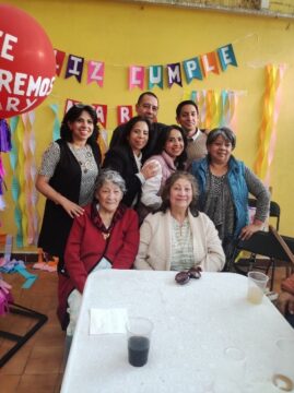 Imágenes para rendir homenaje a persona finada, estas pueden variar en su contenido.