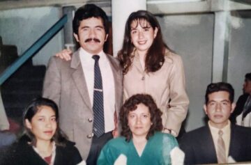 Imágenes para rendir homenaje a persona finada, estas pueden variar en su contenido.