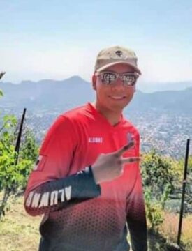 Imágenes para rendir homenaje a persona finada, estas pueden variar en su contenido.