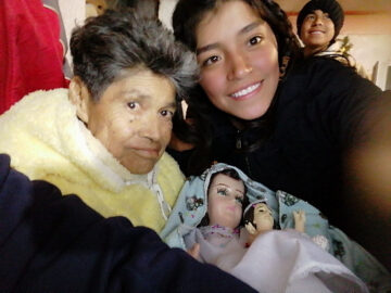 Imágenes para rendir homenaje a persona finada, estas pueden variar en su contenido.