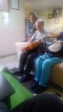 Imágenes para rendir homenaje a persona finada, estas pueden variar en su contenido.
