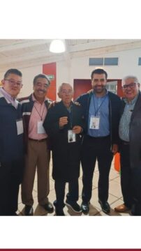 Imágenes para rendir homenaje a persona finada, estas pueden variar en su contenido.