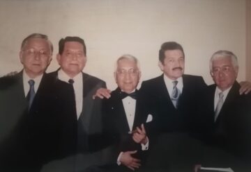 Imágenes para rendir homenaje a persona finada, estas pueden variar en su contenido.
