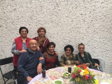Imágenes para rendir homenaje a persona finada, estas pueden variar en su contenido.