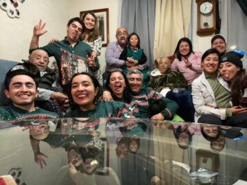Imágenes para rendir homenaje a persona finada, estas pueden variar en su contenido.