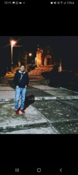 Imágenes para rendir homenaje a persona finada, estas pueden variar en su contenido.