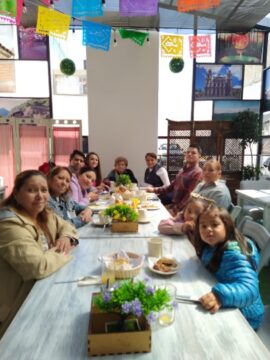 Imágenes para rendir homenaje a persona finada, estas pueden variar en su contenido.