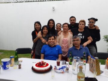 Imágenes para rendir homenaje a persona finada, estas pueden variar en su contenido.