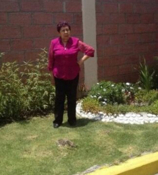 Imágenes para rendir homenaje a persona finada, estas pueden variar en su contenido.