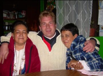Imágenes para rendir homenaje a persona finada, estas pueden variar en su contenido.