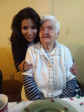 Imágenes para rendir homenaje a persona finada, estas pueden variar en su contenido.