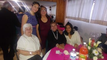 Imágenes para rendir homenaje a persona finada, estas pueden variar en su contenido.