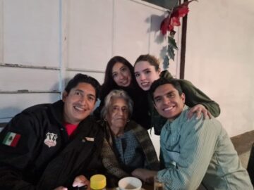 Imágenes para rendir homenaje a persona finada, estas pueden variar en su contenido.