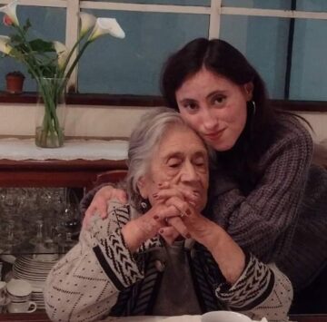 Imágenes para rendir homenaje a persona finada, estas pueden variar en su contenido.
