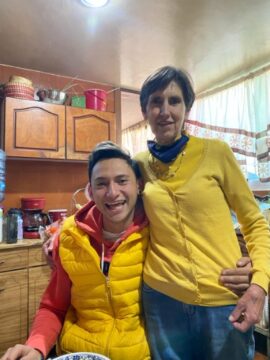 Imágenes para rendir homenaje a persona finada, estas pueden variar en su contenido.