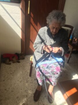 Imágenes para rendir homenaje a persona finada, estas pueden variar en su contenido.