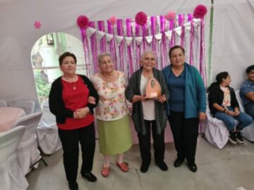 Imágenes para rendir homenaje a persona finada, estas pueden variar en su contenido.
