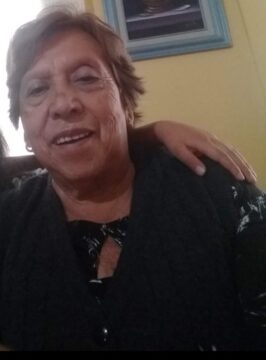 Imágenes para rendir homenaje a persona finada, estas pueden variar en su contenido.