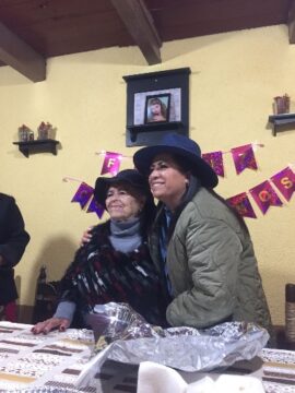 Imágenes para rendir homenaje a persona finada, estas pueden variar en su contenido.