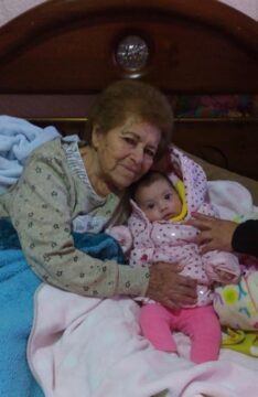 Imágenes para rendir homenaje a persona finada, estas pueden variar en su contenido.