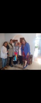 Imágenes para rendir homenaje a persona finada, estas pueden variar en su contenido.