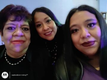 Imágenes para rendir homenaje a persona finada, estas pueden variar en su contenido.
