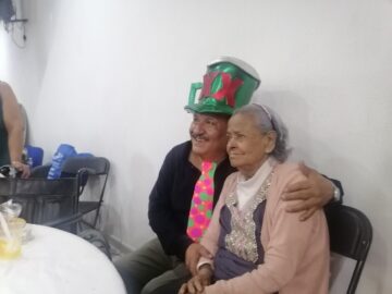 Imágenes para rendir homenaje a persona finada, estas pueden variar en su contenido.