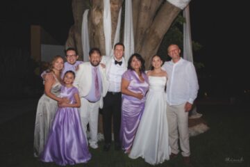Imágenes para rendir homenaje a persona finada, estas pueden variar en su contenido.