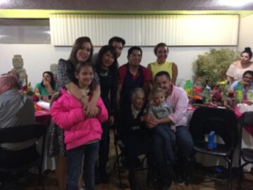 Imágenes para rendir homenaje a persona finada, estas pueden variar en su contenido.
