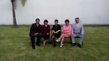 Imágenes para rendir homenaje a persona finada, estas pueden variar en su contenido.