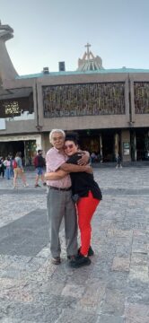 Imágenes para rendir homenaje a persona finada, estas pueden variar en su contenido.