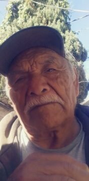 Imágenes para rendir homenaje a persona finada, estas pueden variar en su contenido.